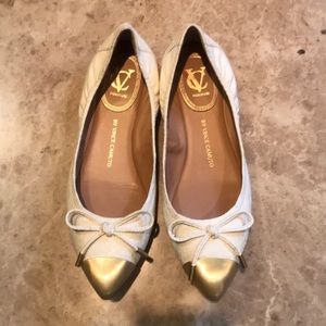 Vince Camuto flats size 6M
